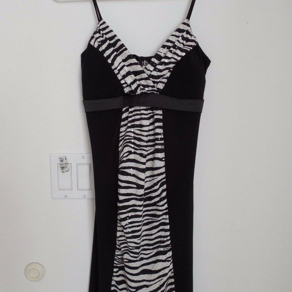 Juniors Womens Deb Zebra Print Evening/Party Sequins Dress Size Small - Picture 1 of 5